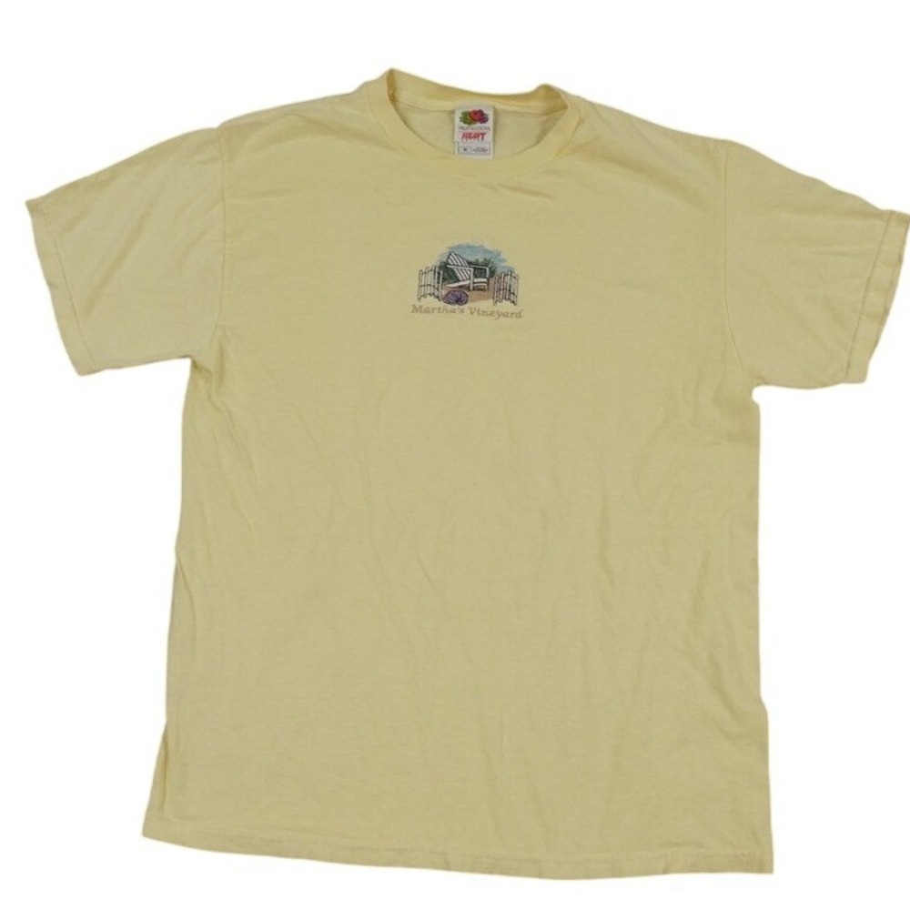 VTG Fruit Of The Loom T Shirt Mens Medium‎ Yellow Martha's Vineyard Embroidered